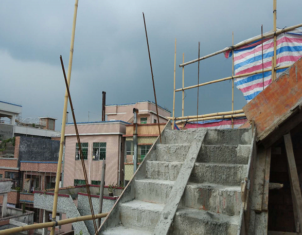 石碣鎮(zhèn)“8·20”一般高處墜落事故調(diào)查報告