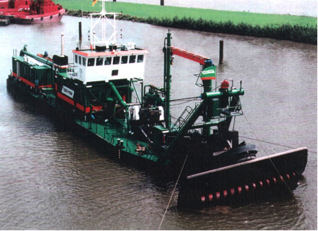 說明: q-螺旋絞刀挖泥船