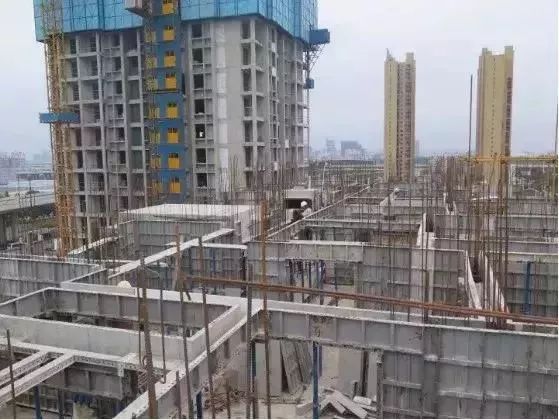 爬架施工，這9個安全隱患監(jiān)理要重點關(guān)注！_4