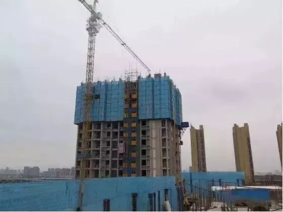 爬架施工，這9個安全隱患監(jiān)理要重點關(guān)注！_3