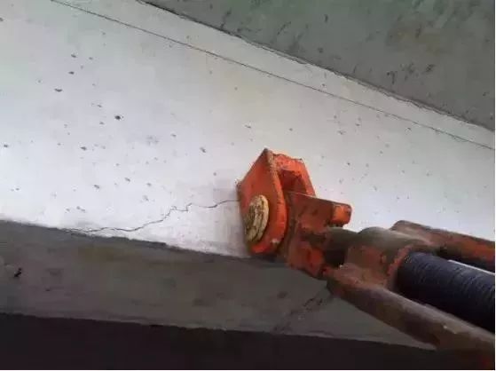 爬架施工，這9個安全隱患監(jiān)理要重點關(guān)注！_9