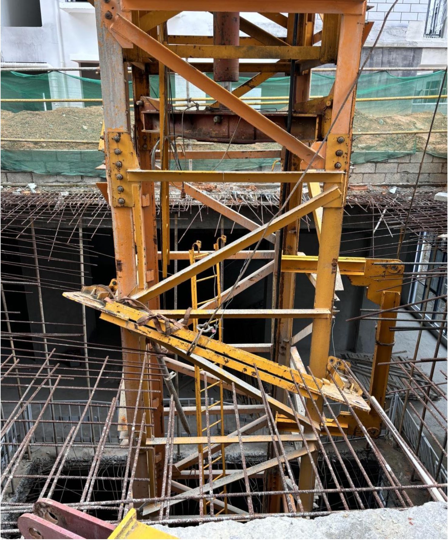 凌云縣馬棧市場建設(shè)項(xiàng)目“6·25”高處墜落事故調(diào)查報告