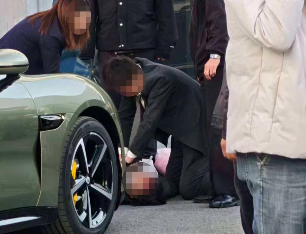 杭州小米汽車交付中心發(fā)生車禍