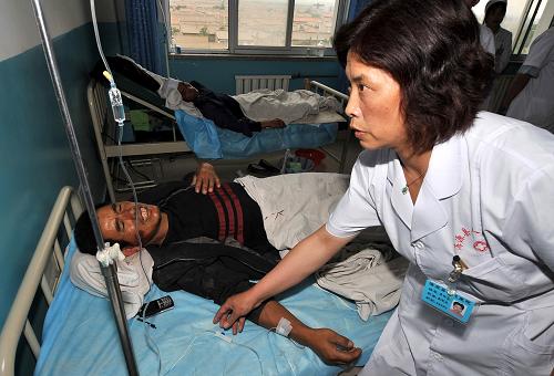 寧夏海原致11死31傷車禍系嚴(yán)重超員所致(組圖)